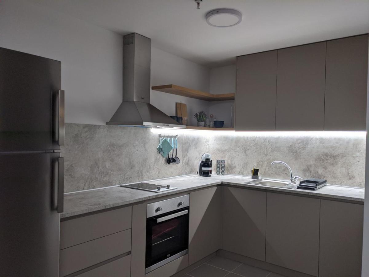 Sky Side Luxury Condo Σκόπια Εξωτερικό φωτογραφία