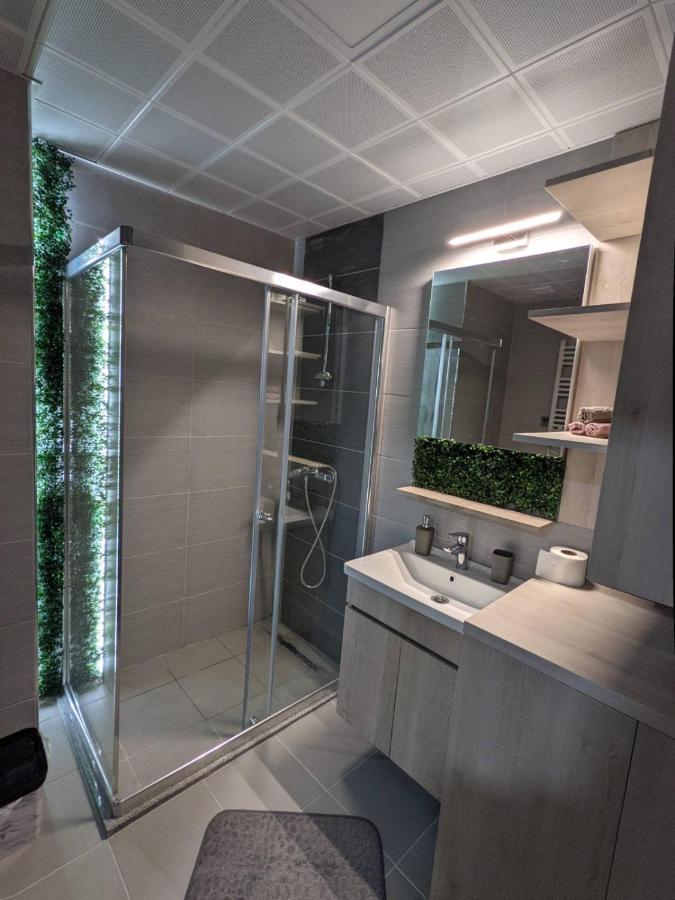 Sky Side Luxury Condo Σκόπια Εξωτερικό φωτογραφία